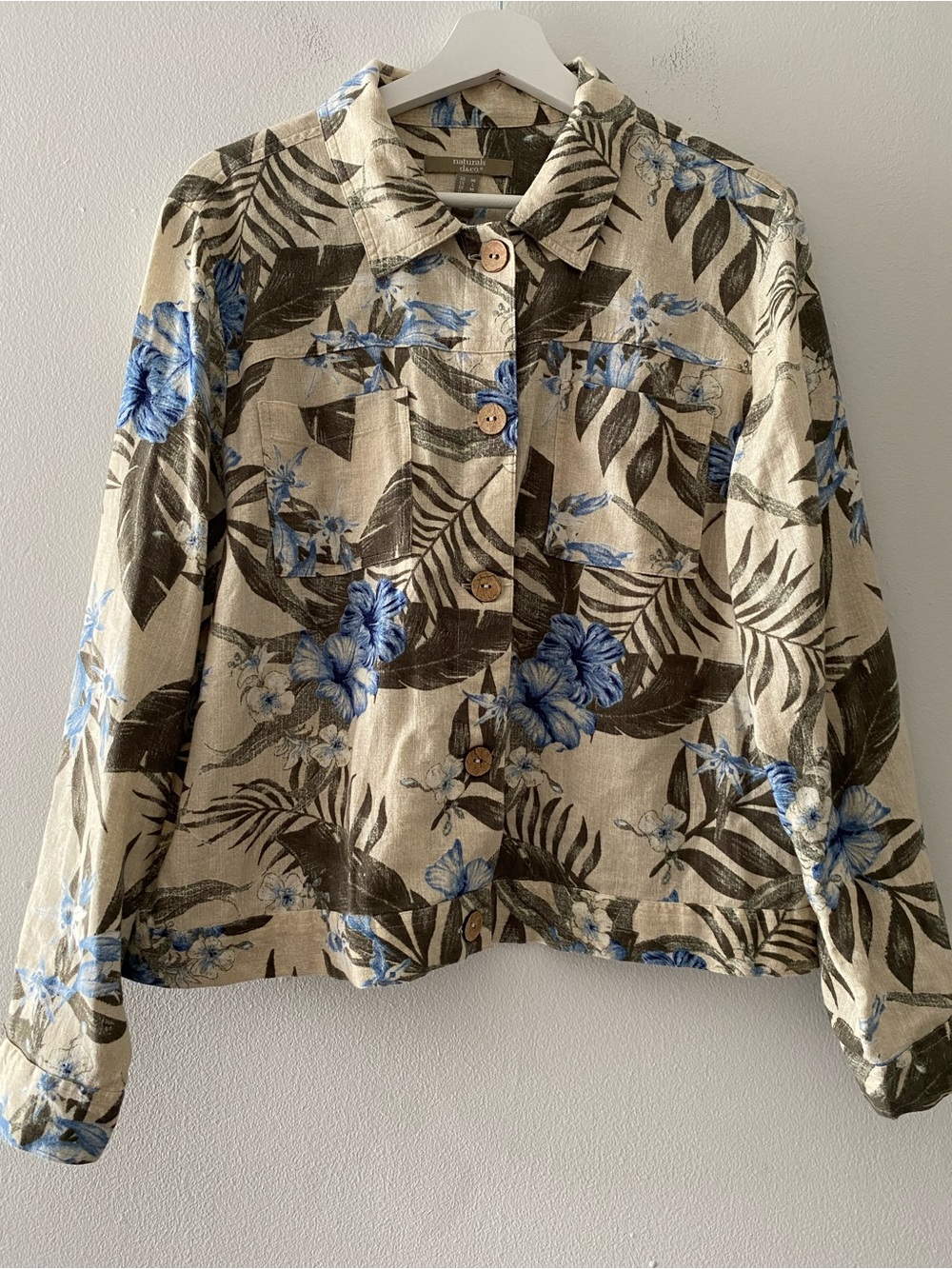 Naturals by D&Co Women’s Floral Linen Blend Cropped Lightweight Shirt Jacket